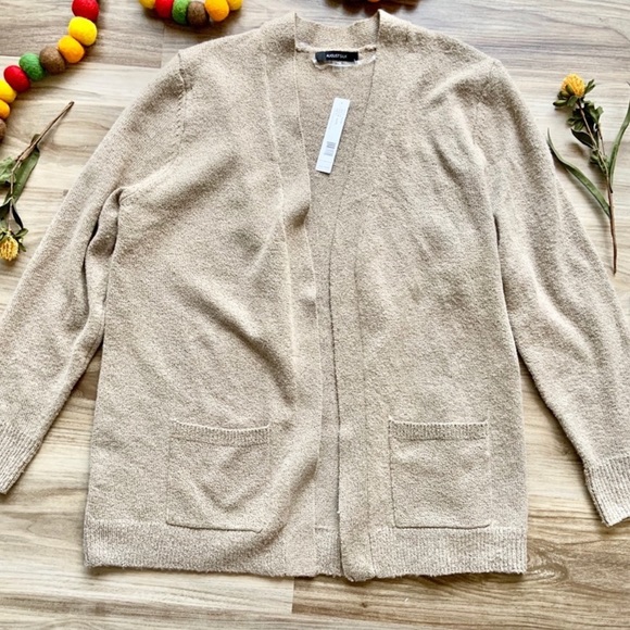 august silk Sweaters - August Silk NWT Taupe Open Front Sweater